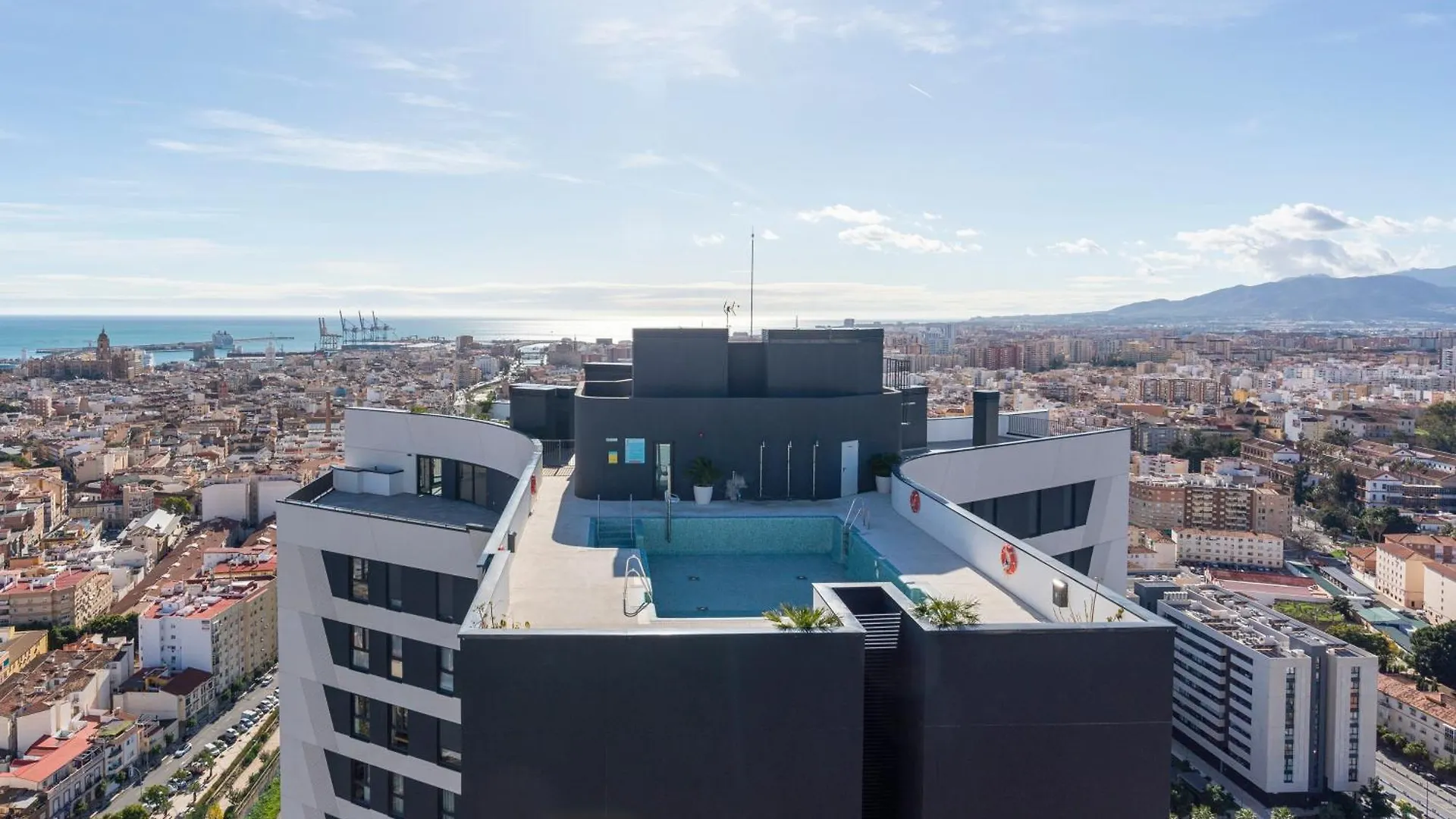 Skyline V Pool & Coworking By Ele Apartments Malaga