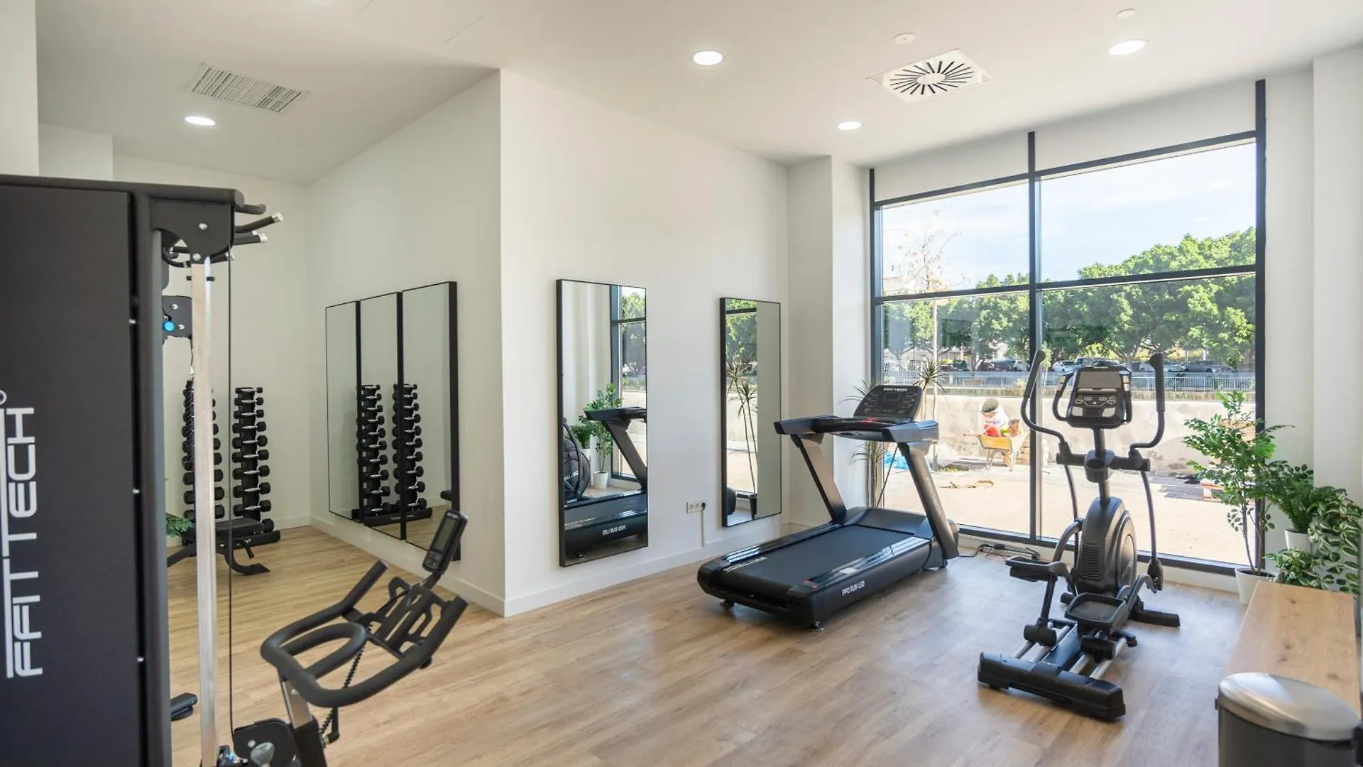 Skyline V Pool & Coworking By Ele Apartments Malaga 0*,